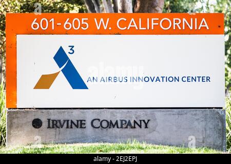 Oct 5, 2020 Sunnyvale / CA / USA - Acubed Logo am Hauptsitz im Silicon Valley; Acubed ist das Innovationszentrum von Airbus Stockfoto