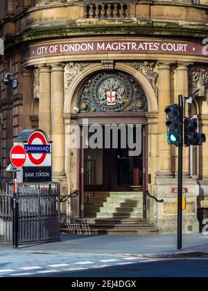 City of London Magistrate Court, 1 Queen Victoria Street in der City of London, Londons Finanzdistrikt. Architekt John Whichcord Jr, 1873. Stockfoto