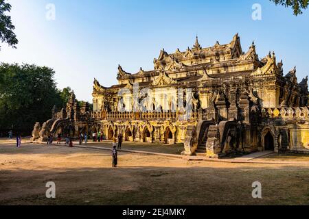 Maha Aungmye Bonzan Kloster, Inwa oder Ava, Mandalay, Myanmar Stockfoto