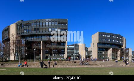 Das Landtag-Gebäude in Düsseldorf, der Hauptstadt des bevölkerungsreichsten Bundeslandes Nordrhein-Westfalen, Düsseldorf, NRW, Deutschland Stockfoto