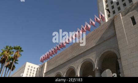 LOS ANGELES, CALIFORNIA, USA - 30 Okt 2019: City Hall Hochhaus außen im Grand Park. Büro des Bürgermeisters in der Innenstadt. Städtisches Bürgerzentrum, fe Stockfoto