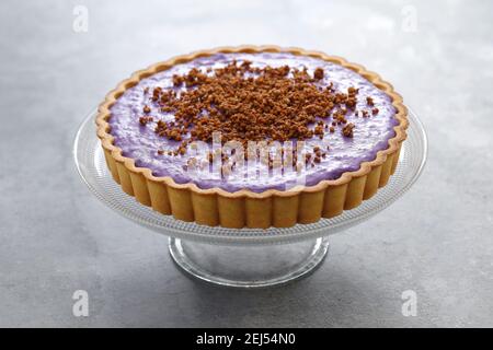 Hausgemachter Kubenkuchen mit Latik, philippinischem Dessert Stockfoto