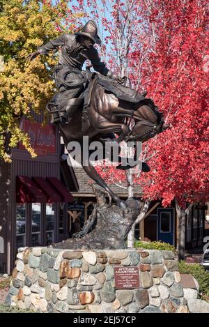 Attitude Adjustment Skulptur, von Austin Barton, in der Innenstadt von Joseph, Oregon. Stockfoto