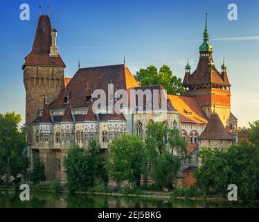 Die Burg von Vajdahunyad in Budapest, Ungarn Stockfoto