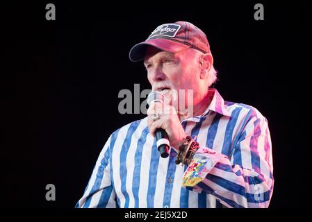 Tim Love of the Beach Boys tritt im Rahmen des Hampton Court Festivals 2018, Hampton Court Palace - London, live auf der Bühne auf. Bilddatum: Freitag, 15th. Juni 2018. Bildnachweis sollte lauten: David Jensen Stockfoto