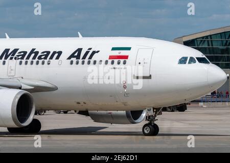 Juli 2019 In Moskau, Russland. Flugzeug Airbus A310-300 Mahan Airlines am Flughafen Vnukovo in Moskau. Stockfoto