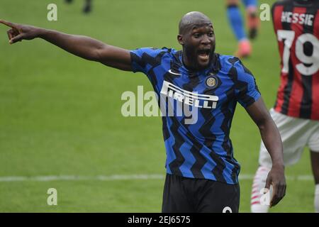 Mailand, Italien. Februar 2021, 21st. Romelu Lukaku von Inter während der Serie A Fußballspiel zwischen AC Mailand und FC Internazionale im San Siro Stadion in Mailand (Italien), 21th. Februar 2021. Foto Andrea Staccioli/Insidefoto Kredit: Insidefoto srl/Alamy Live News Stockfoto