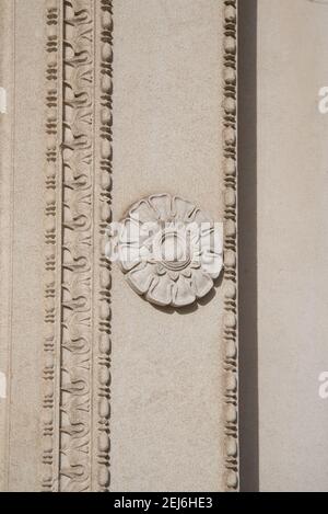 Bermondsey Rathaus Bath House Lofts Patera Paterae Frieze Architrave Stockfoto
