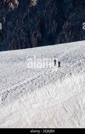 Der Mont Blanc ist der höchste Gipfel der Alpen und der zweite Gipfel in Europa. Mit 4807m ist einer der kultigsten Berge der Welt Stockfoto