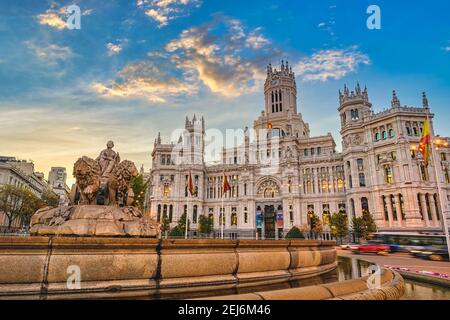 Madrid Spanien, sunrise city Skyline am Cibeles Brunnen Stadtplatz Stockfoto