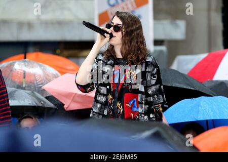 New York, NY, USA. 21. Juni 2019. bŸlow, von Chainsmokers, Auftritt bei der NBC 'Today' Show Concert Series am Rockefeller Center Today Show Plaza. Kredit: Steve Mack/Alamy Stockfoto