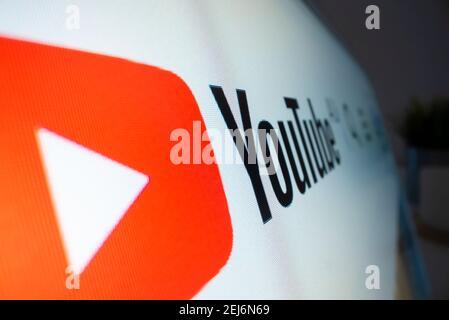 Nahaufnahme des YouTube-Logos auf seiner Website Stockfoto