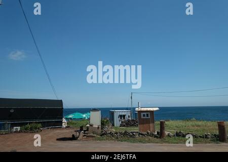 Blaues Meer und Landschaft der Insel Jeju in Südkorea Stockfoto