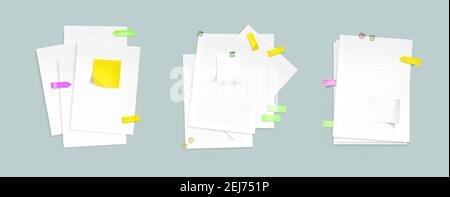 Papierstapel mit Haftnotizen und Clips. Vektor realistische Modell von Notizbuchseiten mit Muster von Linien, Punkten und quadratischen Gitter, Farbe Memo Aufkleber und Büroklammern isoliert auf grauem Hintergrund Stock Vektor