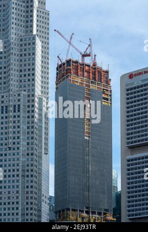 SINGAPUR, SINGAPUR - 05. Feb 2021: Singapur , 5. Februar 2021: CapitaSPring, Hochhaus im Bau im Central Business District von Singapur. Stockfoto