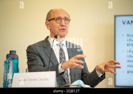 Rechtsanwalt Johan Vande Lanotte im Bild während einer Pressekonferenz, um Informationen über die Rechnungslegung des Jugendprojekts "Let's Go Urban" zu geben, Montag 2 Stockfoto