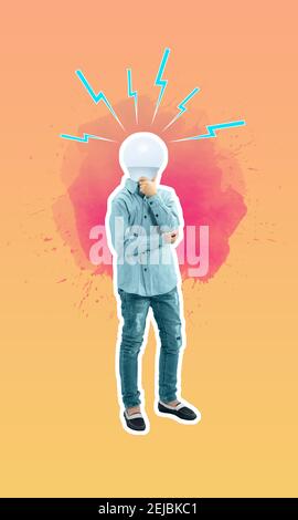 Gehirn-Konzept. Junger Mann in trendigen Jeans-Kleidung mit Elektroknollenkopf steht über orange und roten Hintergrund. Platz für Text, Design, Werbung kopieren. Moderne kreative Kunstwerke. Collage zeitgenössischer Kunst. Stockfoto