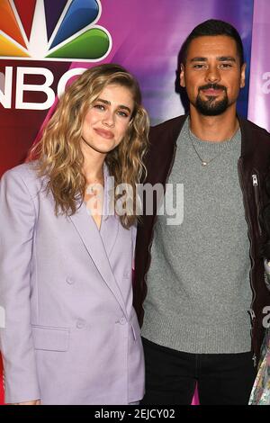 JR Ramirez und Melissa Roxburgh von 'Manifest' nehmen am NBC 2020