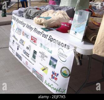 Freitag, 19. Juni 2009 WILKES-BARRE, LUZERNE COUNTY- Pennsylvania, USA. Ansichten der offiziellen Eröffnung des Riverfront Common in Wilkes-Barre, Pennsylvania USA. Der Park am Susquehanna River wurde am 19. Juni 2009 offiziell eröffnet und begann mit einer Einweihungszeremonie um 4 Uhr Stockfoto