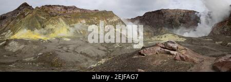 Blick auf White Island Vulkan, Bay of Plenty, North Island, Neuseeland Stockfoto