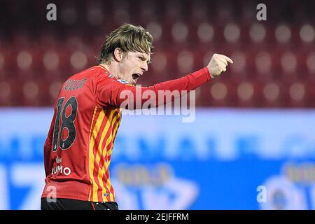 Benevento, Italien. Februar 2021, 07th. Daam Foulon von Benevento Calcio in Aktion während der Serie EIN Spiel zwischen Benevento Calcio und ALS Roma im Stadio Ciro Vigorito am 21. Februar 2021 in Benevento, Italien. (Foto von Roberto Ramaccia/INA Photo Agency) Quelle: SIPA USA/Alamy Live News Stockfoto