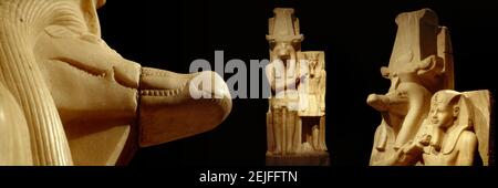 Nahaufnahme von Calcit-Statuen in einem Museum, Luxor Museum, Luxor, Ägypten Stockfoto