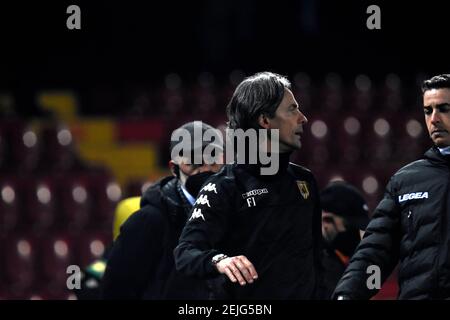 Filippo Inzaghi ( Trainer ) Benevento Calcio während Benevento Calcio vs AS Roma, Italienische Fußball Serie A Spiel, Benevento, - Foto .LM/Renato Olimpio Stockfoto