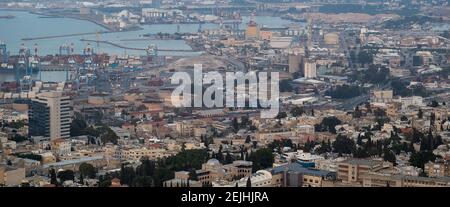 Erhöhte Ansicht des Stadtbildes, Haifa, Israel Stockfoto