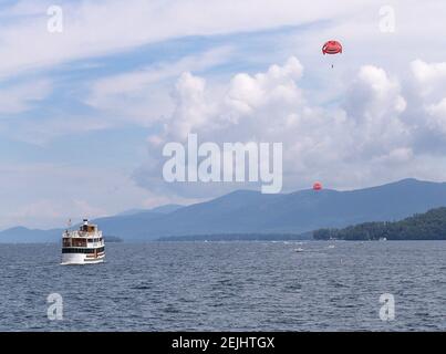 Das Kreuzfahrtschiff Minne Ha Ha auf dem Lake George New York. USA im Monat August. Stockfoto