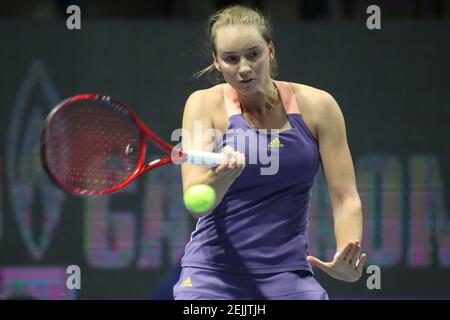 Elena Rybakina Aus Kasachstan Im Einsatz Gegen Oceane Dodin Aus Frankreich Wahrend Des Tennisturniers St Petersburg Ladies Trophae 2020 In Der Sibur Arena Endstand Elena Rybakina 2 1 Oceane Dodin Stockfotografie Alamy