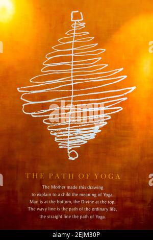 The Path of Yoga von Mirra Alfassa im Auroville Visitor Centre, Pondicherry, Tamil Nadu, Indien Stockfoto