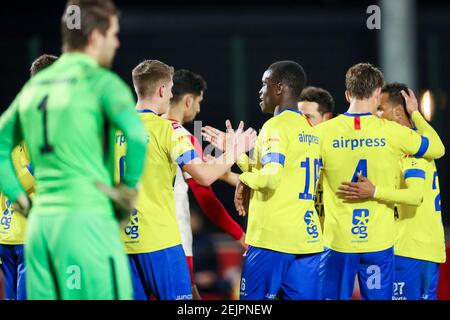 UTRECHT, NIEDERLANDE - FEBRUAR 22: Team des SC Cambuur feiert das Tor von Giovanni Korte vom SC Cambuur während des Keukenkampioen Divisie-Spiels dazwischen Stockfoto