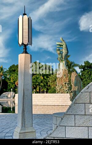 Eintritt in das Holocaust Memorial der Greater Miami Jewish Federation in Miami Beach, Florida. Stockfoto