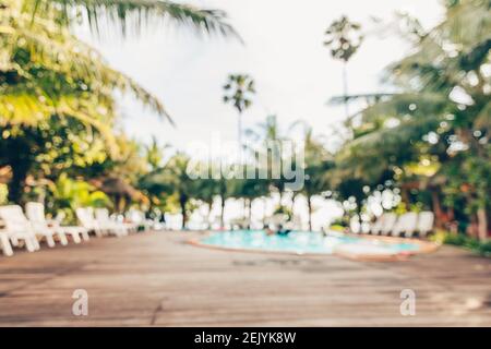 Abstrakter Luxus-Swimmingpool im Hotel. Stockfoto