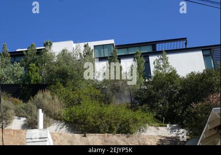 Los Angeles, California, USA 22nd. Februar 2021 EINE allgemeine Sicht der Atmosphäre von Singer Ariana Grande's neuem $13,7 Millionen Dollar Haus/Haus in Hollywood Hills am 22. Februar 2021 in Los Angeles, Kalifornien, USA. Foto von Barry King/Alamy Stockfoto Stockfoto