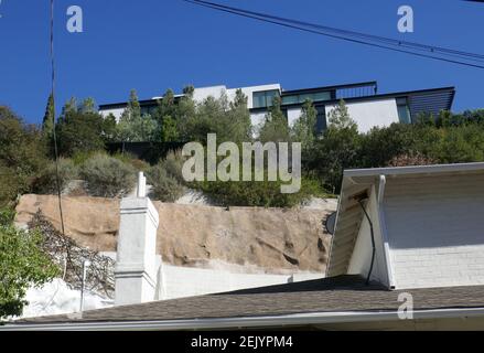 Los Angeles, California, USA 22nd. Februar 2021 EINE allgemeine Sicht der Atmosphäre von Singer Ariana Grande's neuem $13,7 Millionen Dollar Haus/Haus in Hollywood Hills am 22. Februar 2021 in Los Angeles, Kalifornien, USA. Foto von Barry King/Alamy Stockfoto Stockfoto