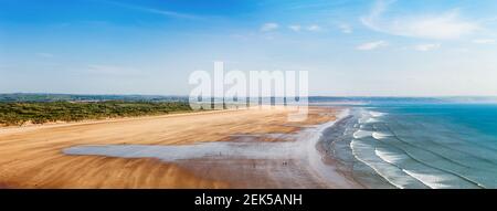 Saunton Sands Panorama an einem sonnigen Tag, Devon Stockfoto