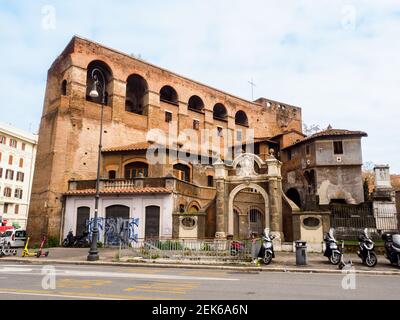 Porta Salaria war Teil der Aurelianischen Mauern, die von Kaiser Aurelian im 3rd. Jahrhundert - Rom, Italien - erbaut wurden Stockfoto