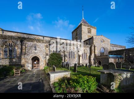 Pfarr- und Klosterkirche St. Nikolaus in Arundel, West Sussex, England, UK. Alte Kirche in Arundel. Stockfoto