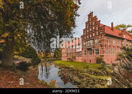 Deutschland, Hamburg, Bergedorf, Schloss Bergedorf im Herbst Stockfoto