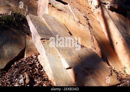Vertikale felsige Bergseite in Virginia, USA Stockfoto