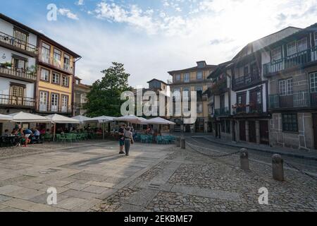 Largo da Misericordia in Guimaraes, Portugal Stockfoto