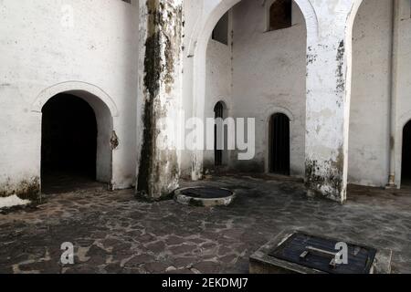 Elmina Castle Fischerdorf Ghana Africa. Westafrika auf dem Atlantik. 1482 von den Portugiesen errichtet. Über 500 Jahre waren für Sklaventransporte. Stockfoto