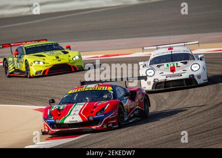 51 CALADO James (gbr), PIER GUIDI Alessandro (ita), AF Corse, Ferrari 488 GTE EVO, Action 91 BRUNI Gianmaria (ita), LIETZ Richard (aut), Porsche GT Team, Porsche 911 RSR - 19, Action während der 8 Stunden von Bahrain, 8th Runde der FIA-Langstrecken-Weltmeisterschaft 2019-20 auf dem Bahrain International Circuit, vom 12. Bis 14. November 2020 in Sakhir, Bahrain - Photo Germain Hazard / DPPI Stockfoto