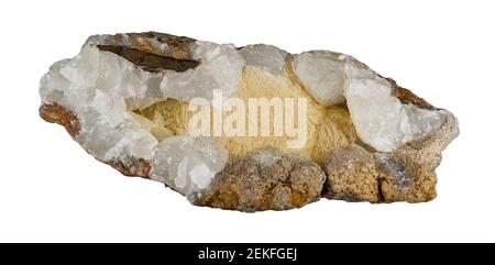 Nahaufnahme des polymorphen Aragonitminerals auf weißem Hintergrund isoliert. Bergstein mit Kristallform von Calciumcarbonat. Sammlerstück aus Tschechien. Stockfoto