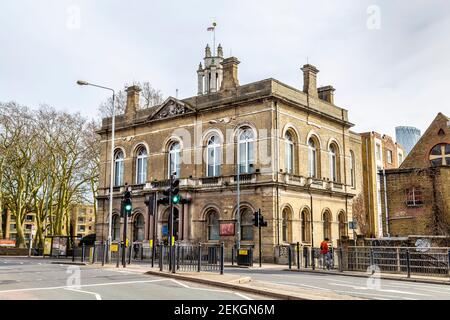 Ehemaliges Rathaus - das Rathaus von Limehouse an der Commercial Road, Limehouse, Tower Hamlets, London, Großbritannien Stockfoto