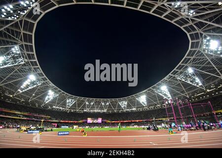 London Stadium, Weitwinkelansicht bei Nacht. IAAF World Championships London 2017 Stockfoto