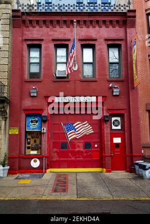 NYFD Engine Company 226 in der 409 State Street in Brooklyn, New York, dem Boerum Hill Viertel. Gegründet 1889 Stockfoto