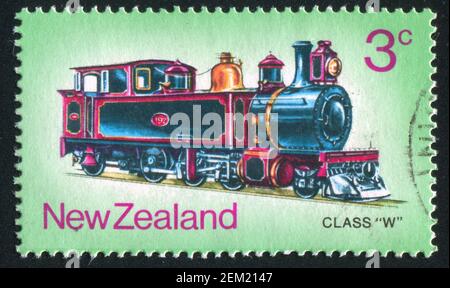 NEUSEELAND - UM 1973: Stempel gedruckt von Neuseeland, zeigt Lokomotive, um 1973 Stockfoto