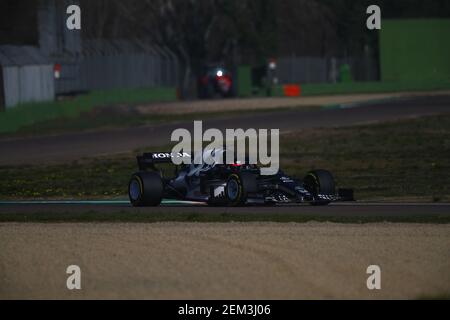 Imola, Italien. Februar 2021, 24th. #22 Yuki Tsunoda Alpha Tauri Toro Rosso Honda. Formel 1 Weltmeisterschaft 2021, Shakedown das neue Auto für die Saison 2021 von Alpha Tauri, Imola 24 Februar 2021. Kredit: Unabhängige Fotoagentur/Alamy Live Nachrichten Stockfoto